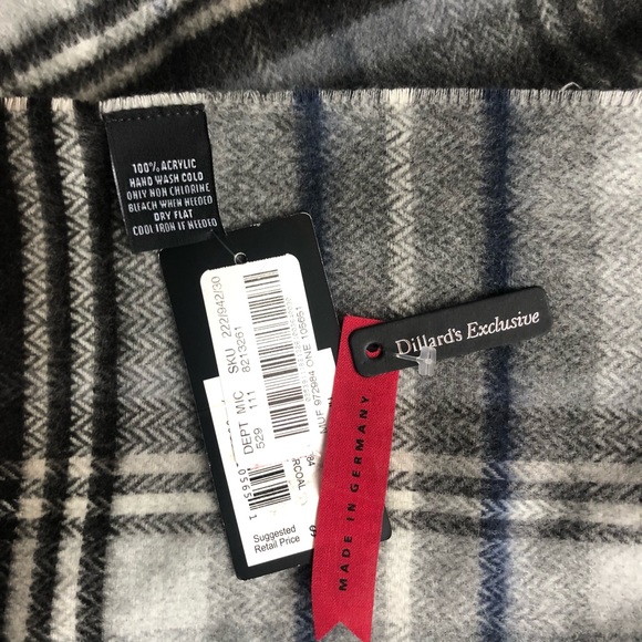 NWT FRAAS MADE IN GERMANY SCARF - Picture 3 of 5